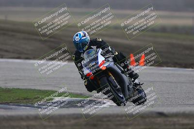 media/Nov-29-2025-TrackDaz (Sat) [[10ae2d9bce]]/B Group/Session 3 (Outside Grapevine)/